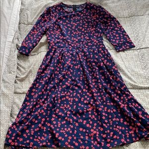 Women’s navy blue and pink flower dress